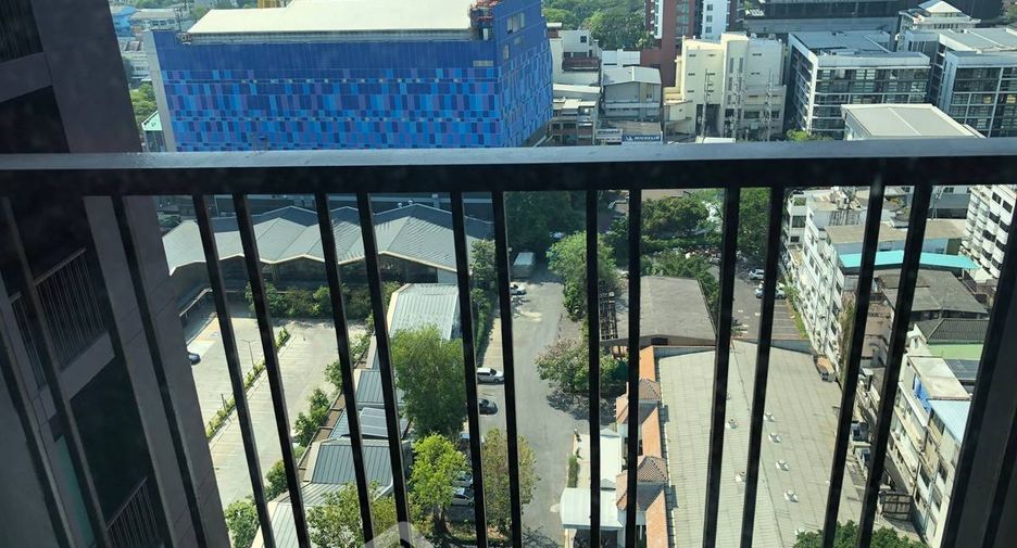 For rent 1 bed condo in Khlong Toei, Bangkok