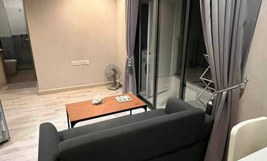 Wohnung zur Miete mit 2 Zimmer in Khlong San, Bangkok