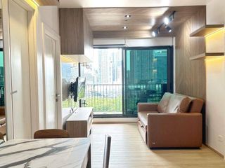 For sale 2 bedrooms condo in Huai Khwang, Bangkok