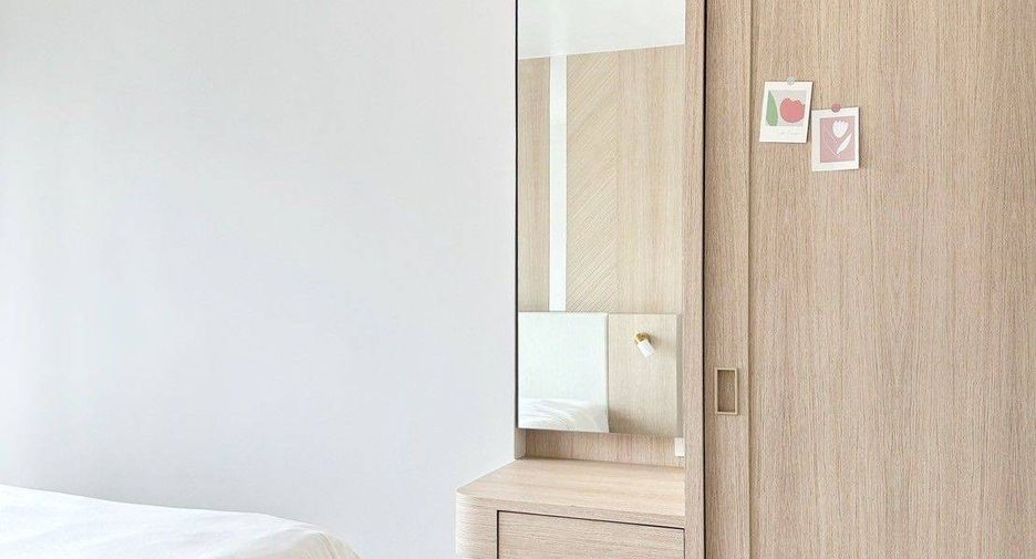 For sale 2 bedrooms condo in Huai Khwang, Bangkok