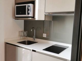 À vendre 1 chambre condo à Bang Na, Bangkok