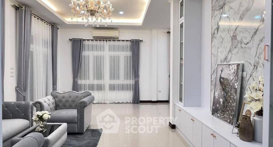 Villa en venta de 3 habitaciones en Bang Lamung, Chonburi