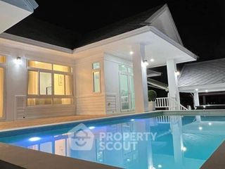 Villa en venta de 3 habitaciones en Bang Lamung, Chonburi