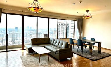 Condo en alquiler y en venta de 3 habitaciones en Khlong Toei, Bangkok