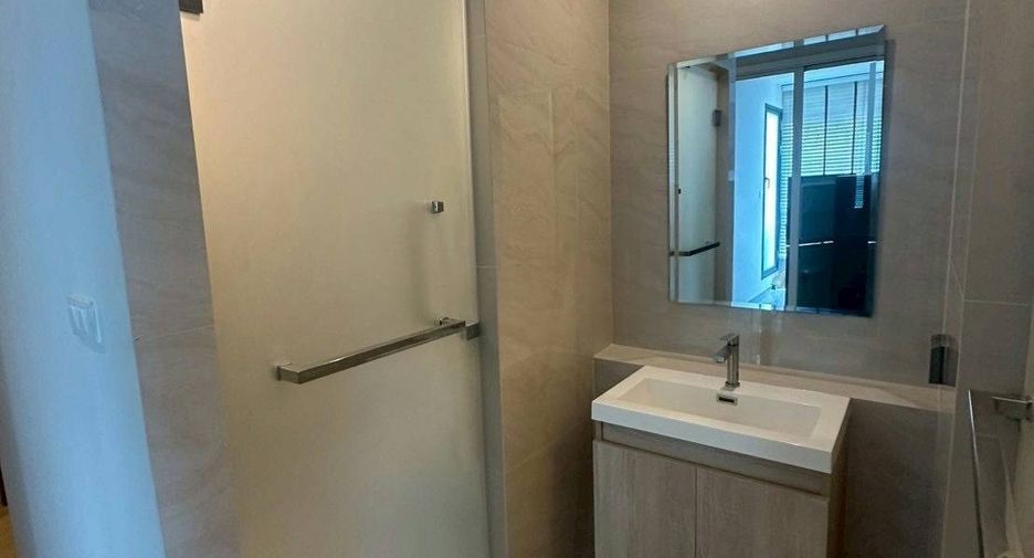 Condo en alquiler y en venta de 1 habitaciones en Phaya Thai, Bangkok