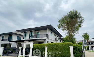 For sale 4 bedrooms house in Prawet, Bangkok