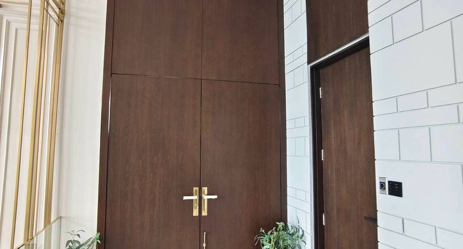Condo en venta de 5 habitaciones en Khlong San, Bangkok