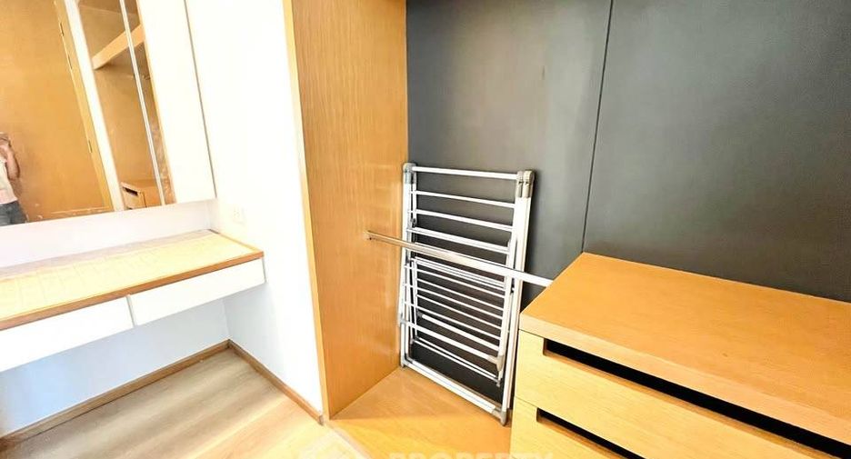 For sale 1 bed condo in Khlong Toei, Bangkok