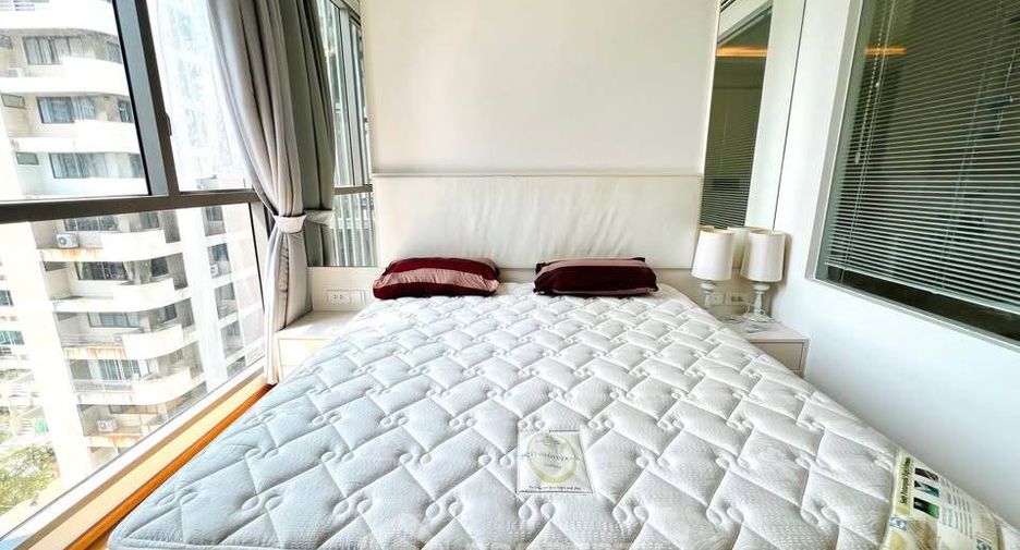 For sale 1 bed condo in Khlong Toei, Bangkok