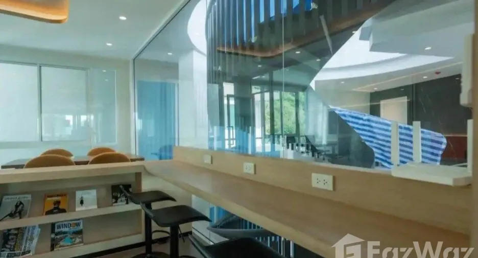 Condo en alquiler de 2 habitaciones en Mueang Phuket, Phuket
