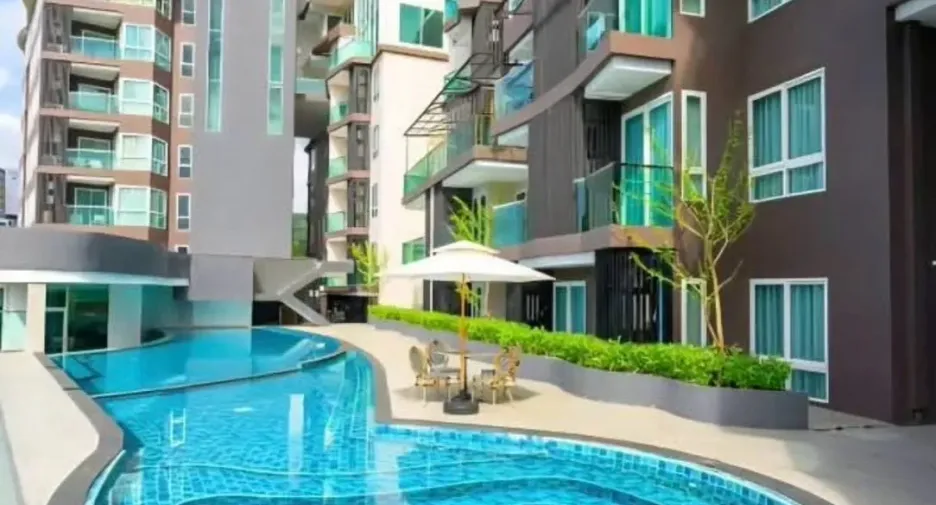 Condo en alquiler de 2 habitaciones en Mueang Phuket, Phuket