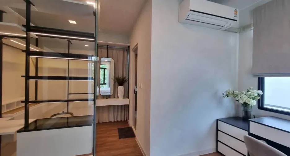 For rent 4 bedrooms house in Bang Phli, Samut Prakan