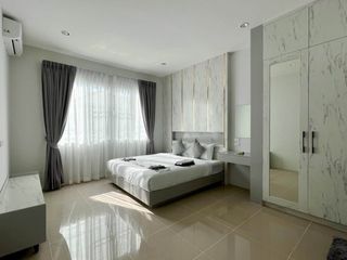 For rent 3 bedrooms townhouse in Mueang Phuket, Phuket
