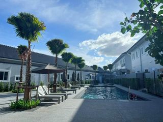 For rent 3 bedrooms townhouse in Mueang Phuket, Phuket