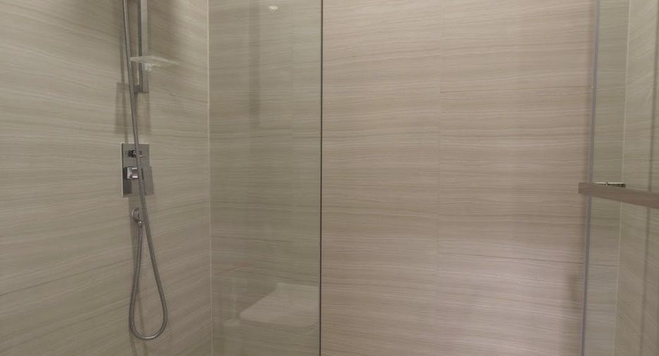 Condo en venta y en alquiler de 2 habitaciones en Watthana, Bangkok