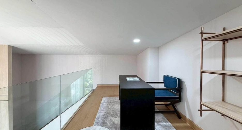 Casa en venta de 4 habitaciones en Lat Krabang, Bangkok