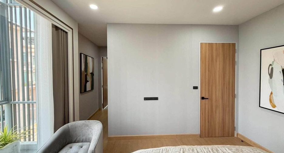 Casa en venta de 4 habitaciones en Lat Krabang, Bangkok