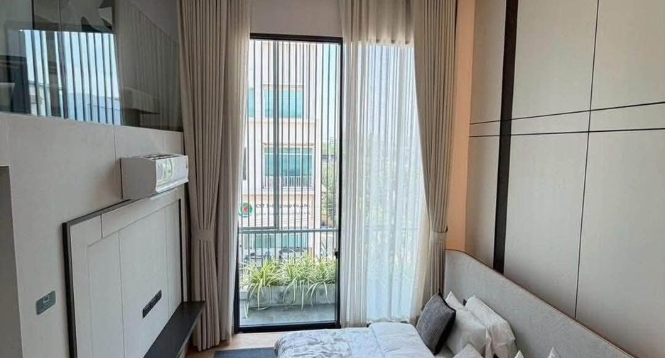 Casa en venta de 4 habitaciones en Lat Krabang, Bangkok