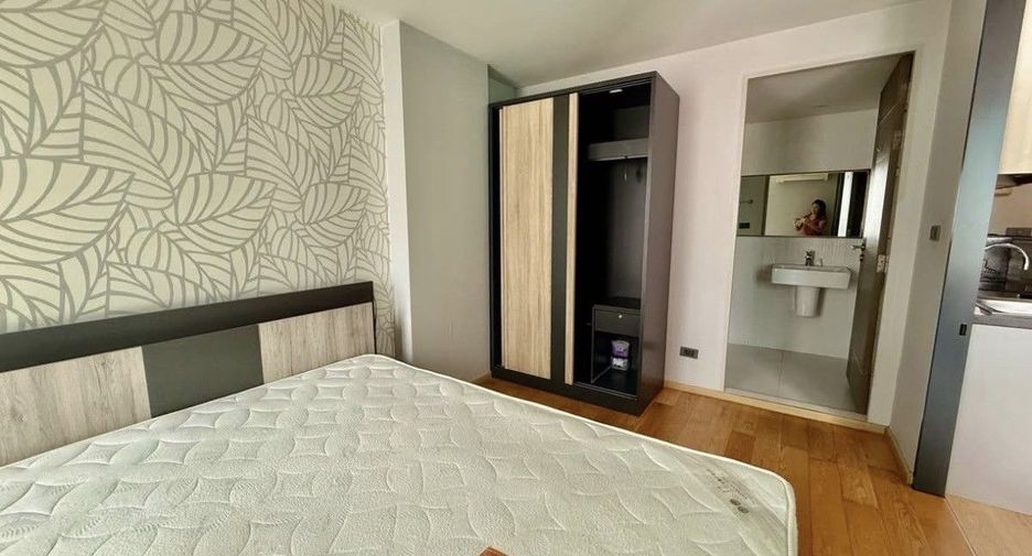 For rent 1 bed condo in Phra Khanong, Bangkok