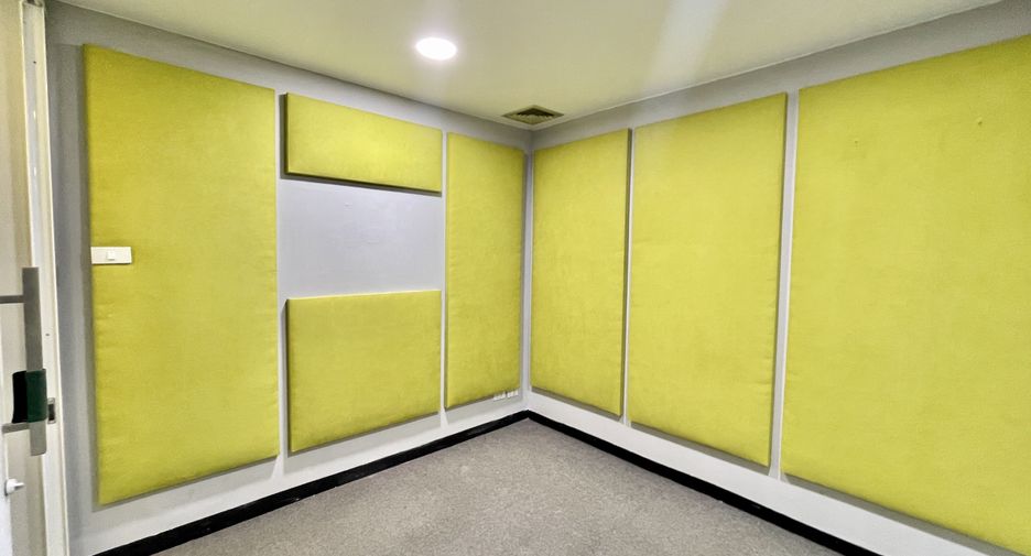 For rent office in Ratchathewi, Bangkok