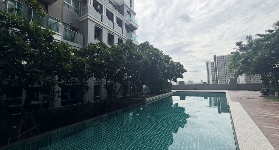 Condo en venta y en alquiler de 2 habitaciones en Huai Khwang, Bangkok