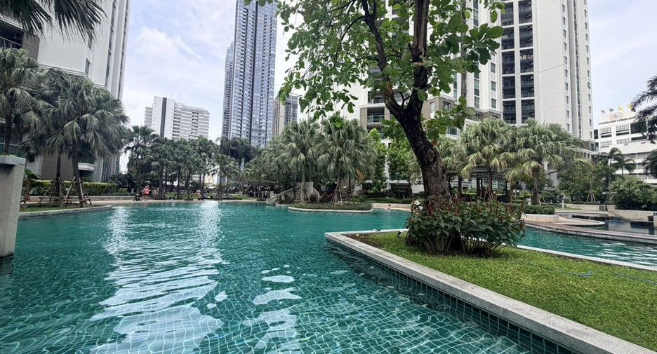 Condo en venta y en alquiler de 2 habitaciones en Huai Khwang, Bangkok