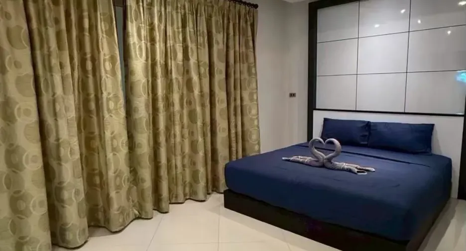For rent and for sale 5 bedrooms house in Jomtien, Pattaya
