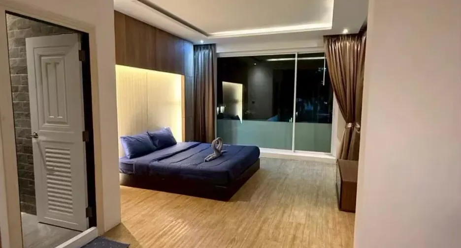 For rent and for sale 5 bedrooms house in Jomtien, Pattaya