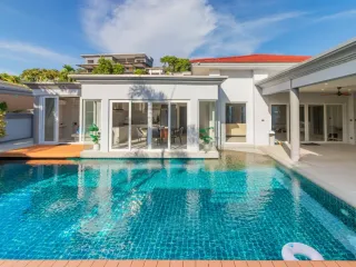 For Rent 5 Bedroom House In Bang Lamung, Chonburi