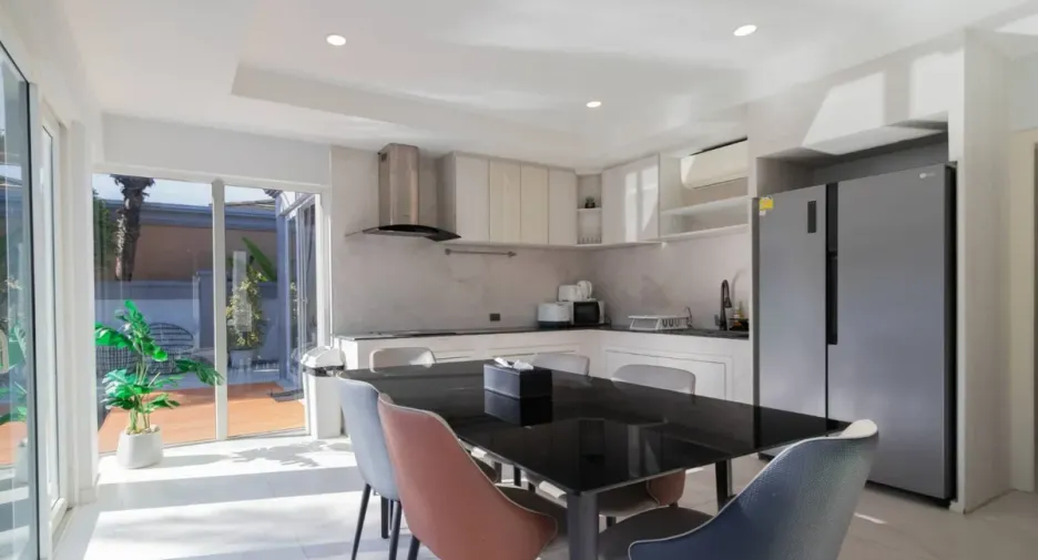 For rent 5 bedrooms house in Bang Lamung, Chonburi