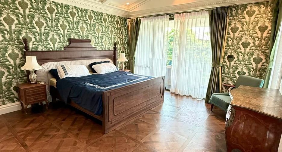 Casa en alquiler de 4 habitaciones en Bang Kapi, Bangkok