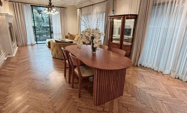 Casa en alquiler de 4 habitaciones en Bang Kapi, Bangkok