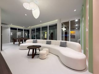 Villa en venta y en alquiler de 4 habitaciones en Pran Buri, Prachuap Khiri Khan