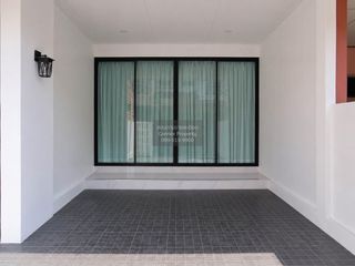 出售 2 卧室 联排别墅 在 Phuket Town, 普吉