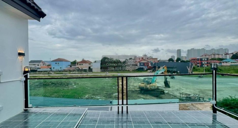 出售 4 卧室 联排别墅 在 Mueang Nonthaburi, Nonthaburi