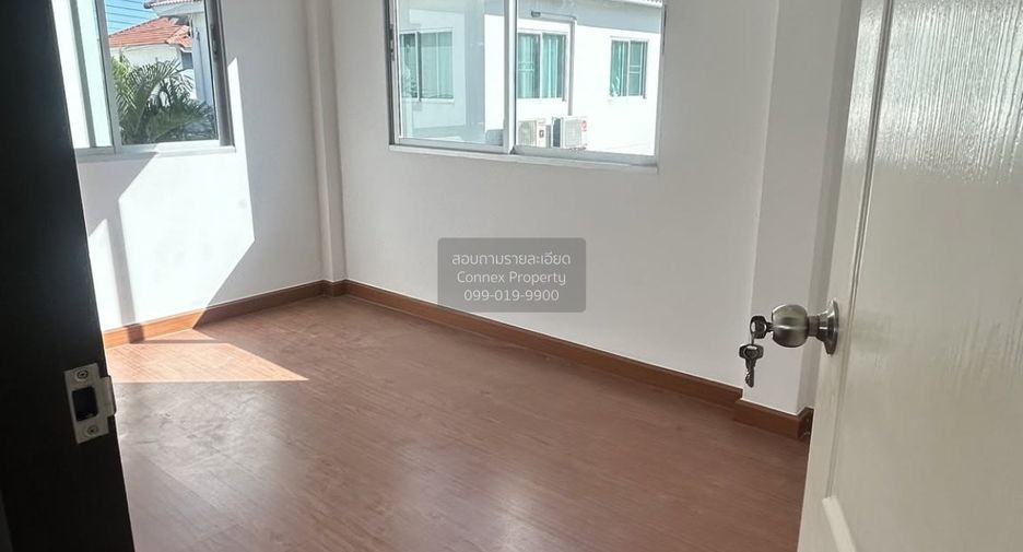 For sale 3 ベッドルーム house in Mueang Samut Sakhon, Samut Sakhon