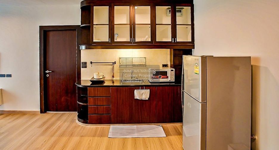 À vendre 1 chambre condo à Khlong Toei, Bangkok
