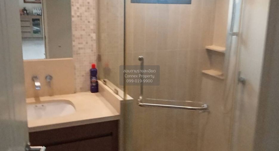 For sale 5 bedrooms house in Pak Kret, Nonthaburi