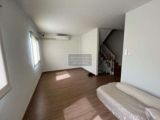 For sale 4 bedrooms townhouse in Mueang Samut Prakan, Samut Prakan