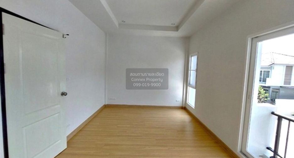 For sale 3 bedrooms townhouse in Mueang Chon Buri, Chonburi