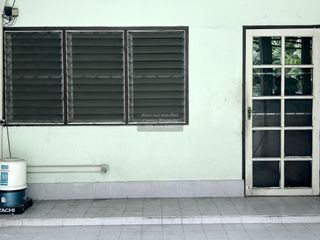 Reihenhaus zum Kauf mit 3 Zimmer in Bang Kapi, Bangkok