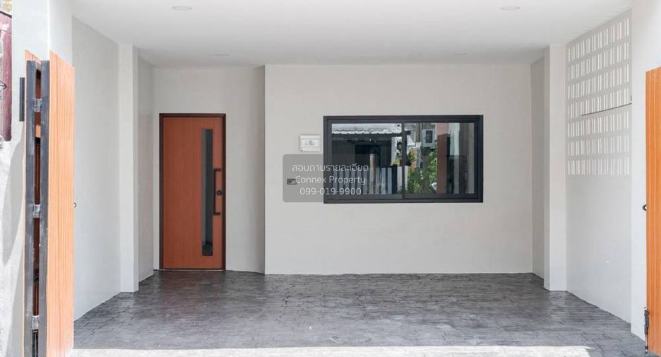 Casa adosada en venta de 3 habitaciones en Wang Thonglang, Bangkok