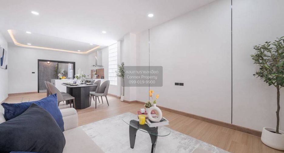 Casa adosada en venta de 3 habitaciones en Wang Thonglang, Bangkok