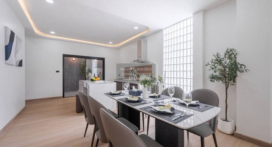 Casa adosada en venta de 3 habitaciones en Wang Thonglang, Bangkok