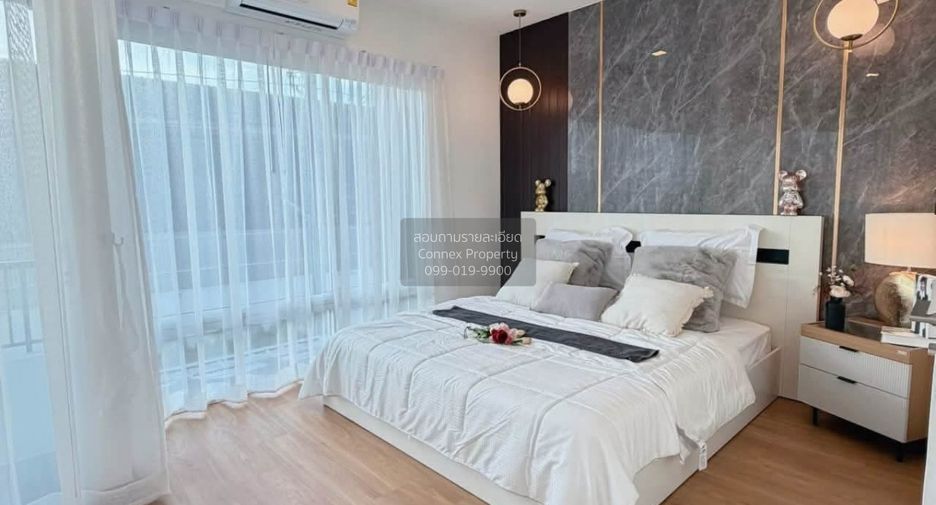 À vendre 4 chambres maison de ville à Mueang Nonthaburi, Nonthaburi