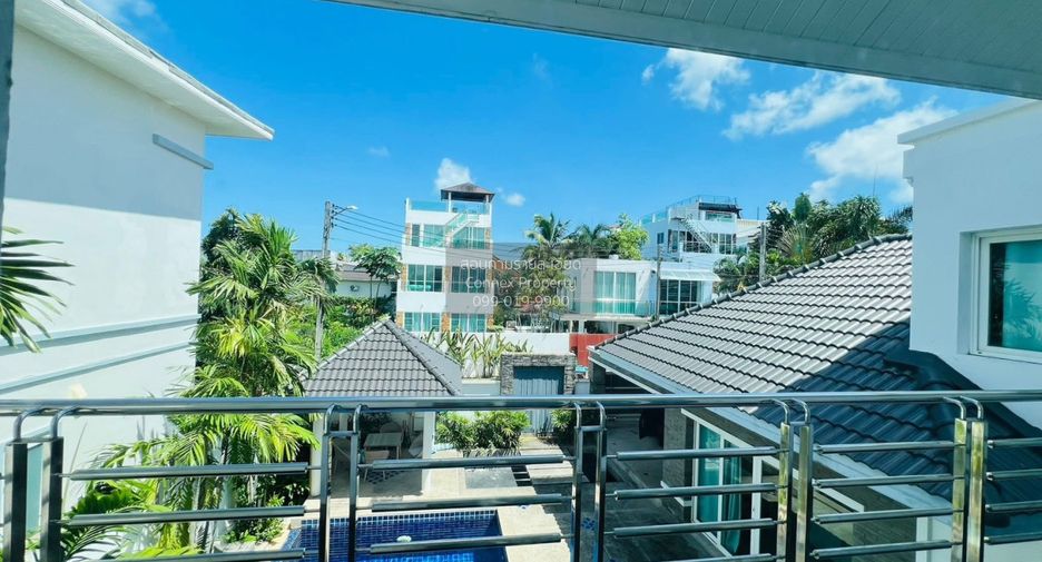 For rent 3 bedrooms villa in Mueang Phuket, Phuket