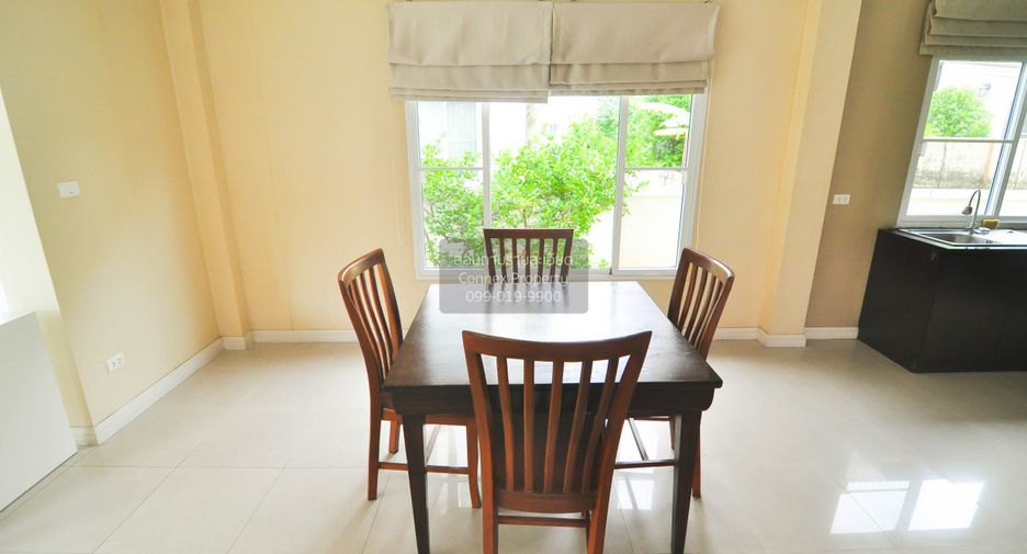 For rent 3 bedrooms house in Lat Krabang, Bangkok