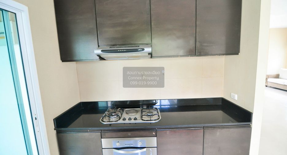 For rent 3 bedrooms house in Lat Krabang, Bangkok