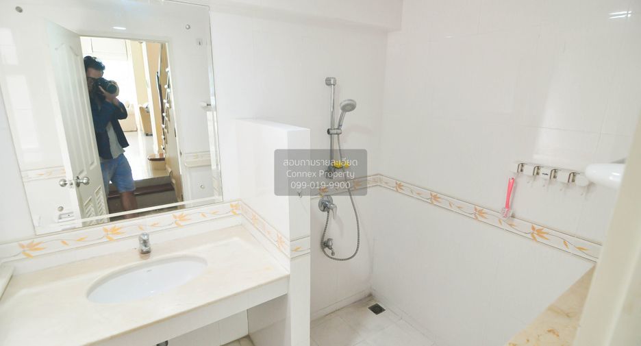 For rent 3 bedrooms house in Lat Krabang, Bangkok