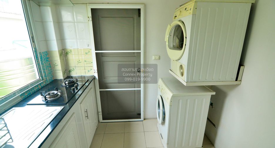 For rent 3 bedrooms house in Lat Krabang, Bangkok
